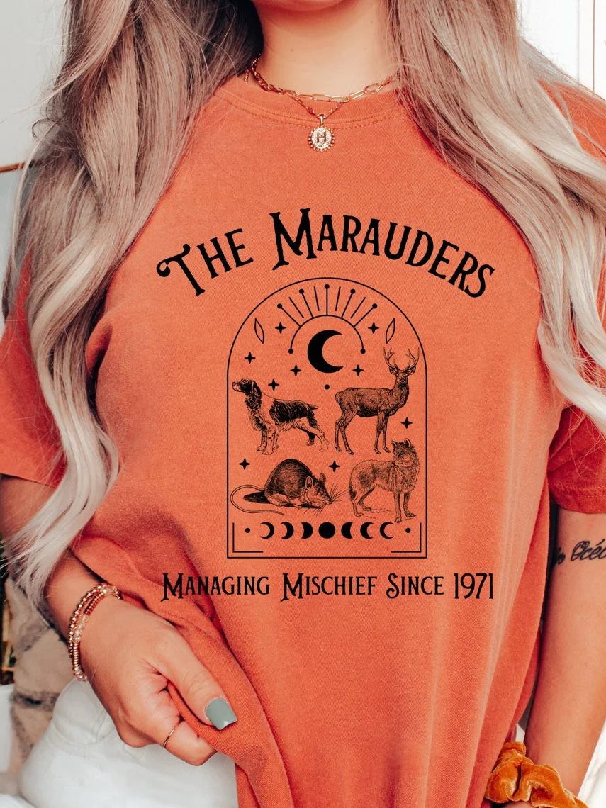 Marauders Bookish T-shirt / DarkAcademias /Darkacademias