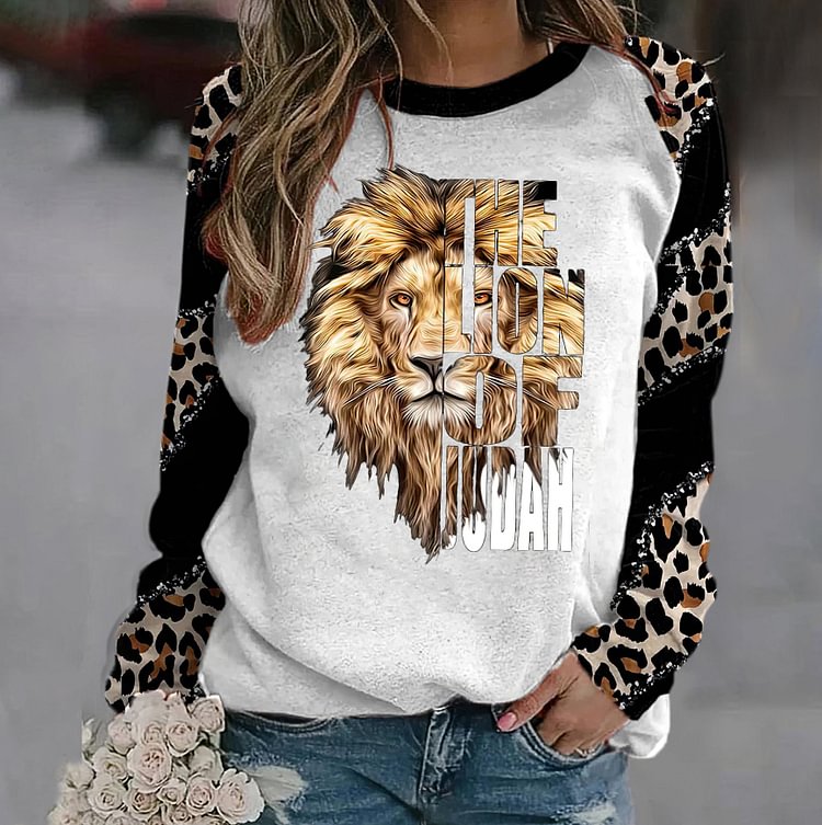 VChics Jesus The Lion Of Judah Womens Christian Sweatshirt