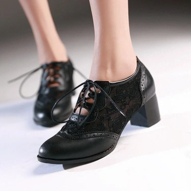 Black Vintage Lace-Up Oxford Heels with Block Heel and Round Toe Vdcoo