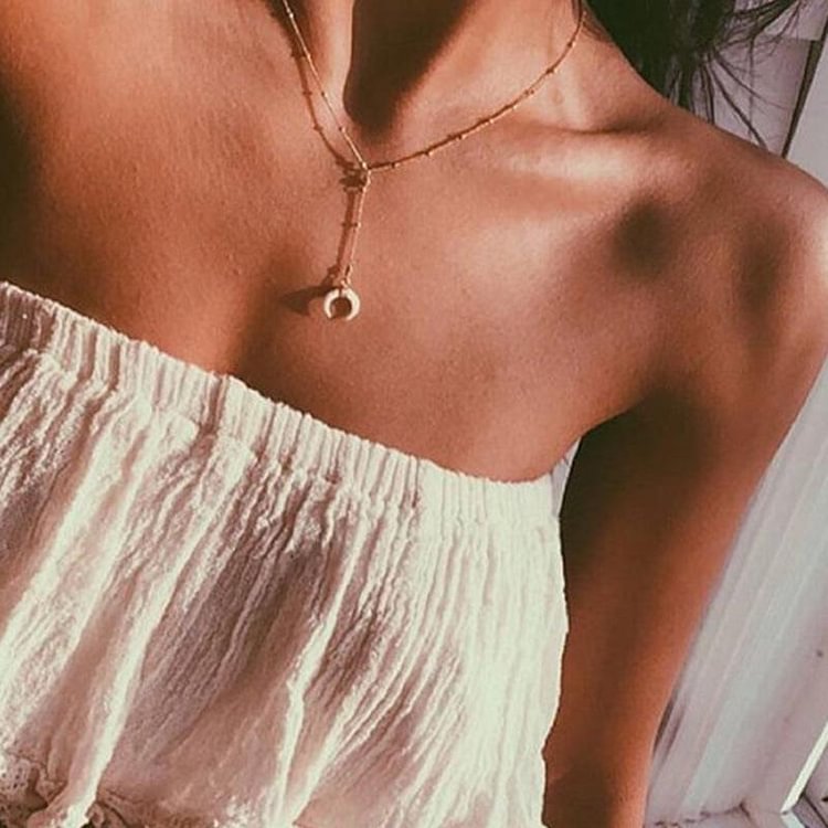 Jewelry-Simple Delicate Round Copper Crescent Necklace - Chicaggo