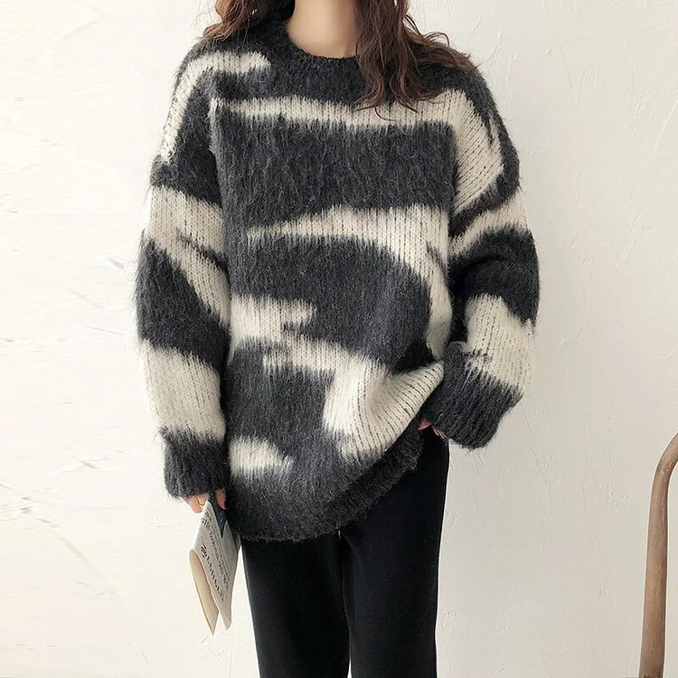 Casual O-neck Contrast Color Zebra Printed Long Sleeve Knitted Sweater