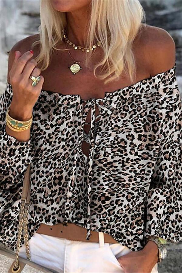 Blouse Élégante Off-Shoulder Volantée