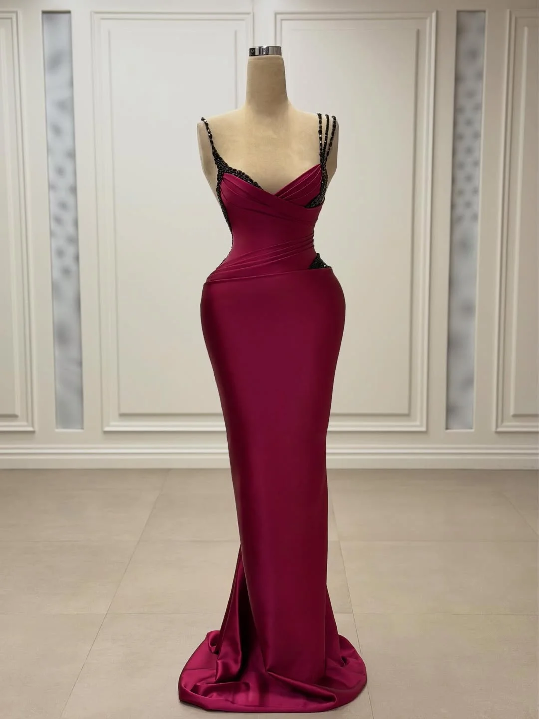 Jujube Red Satin V-Neck Spaghetti Straps Sleeveless Long Mermaid Prom Dress With Pleated And Rhinestones | YK0742 Wellcucu