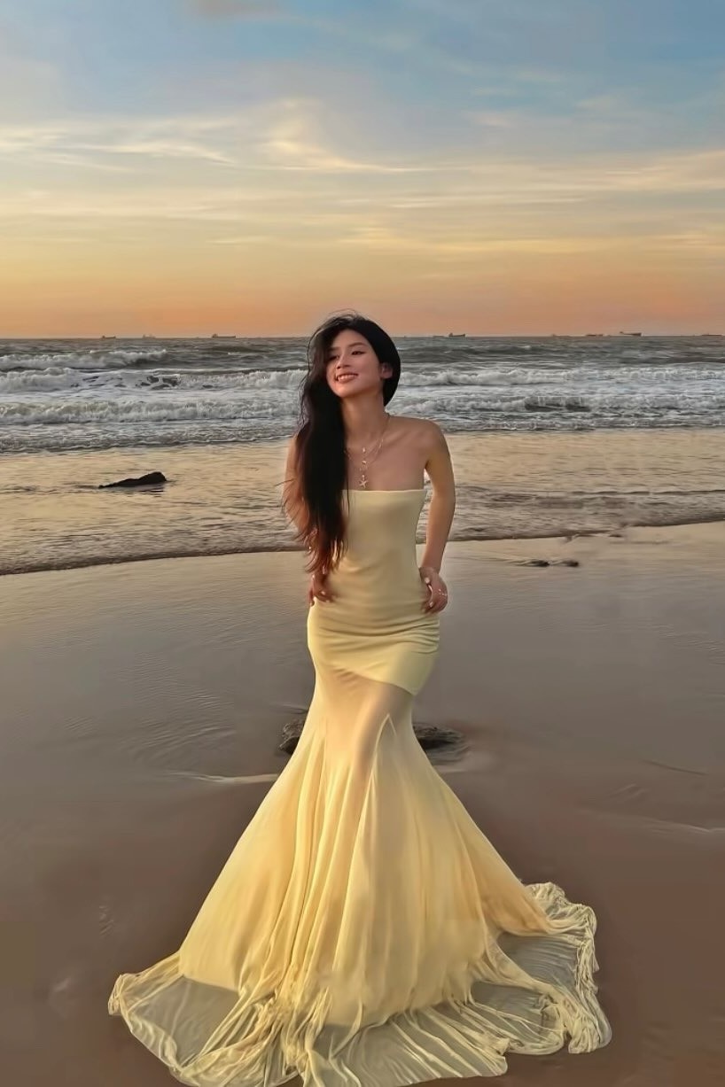 Lvs&Broner Charming Strapless Sleeveless Long Mermaid Prom Dress With Pleated
