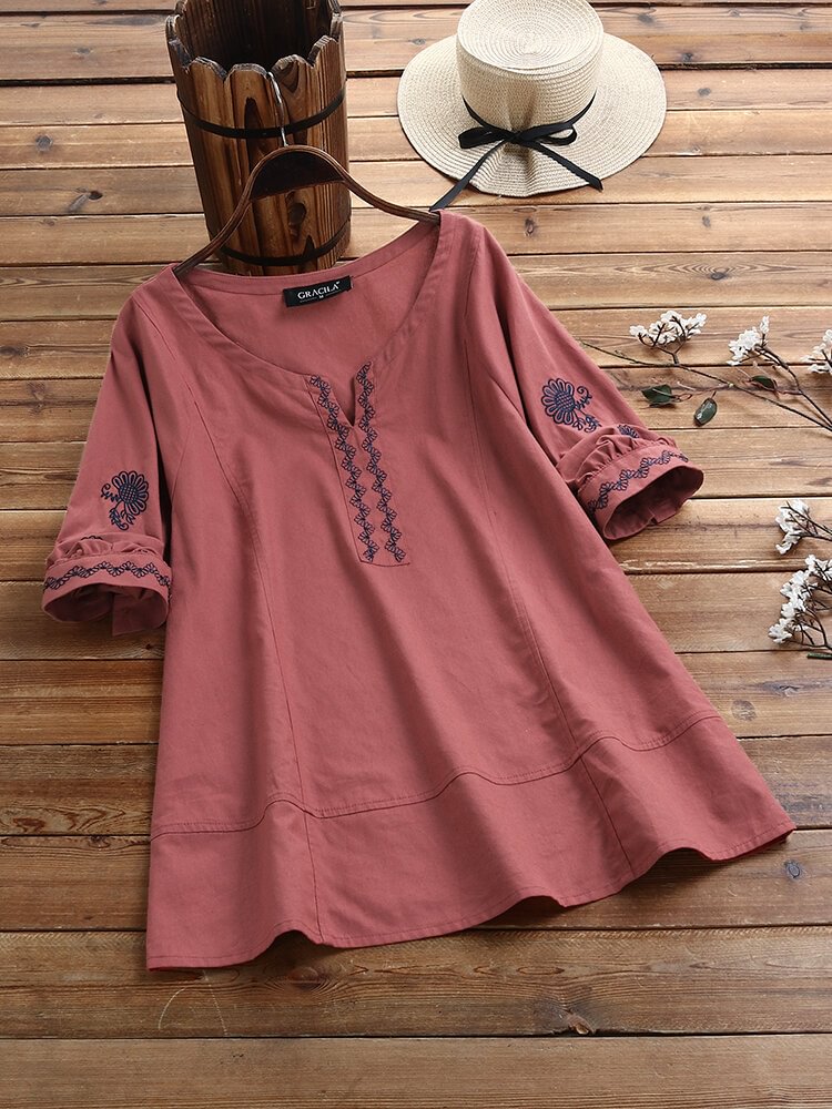 Floral Embroidery V neck Half Sleeve Overhead Blouse P1659148