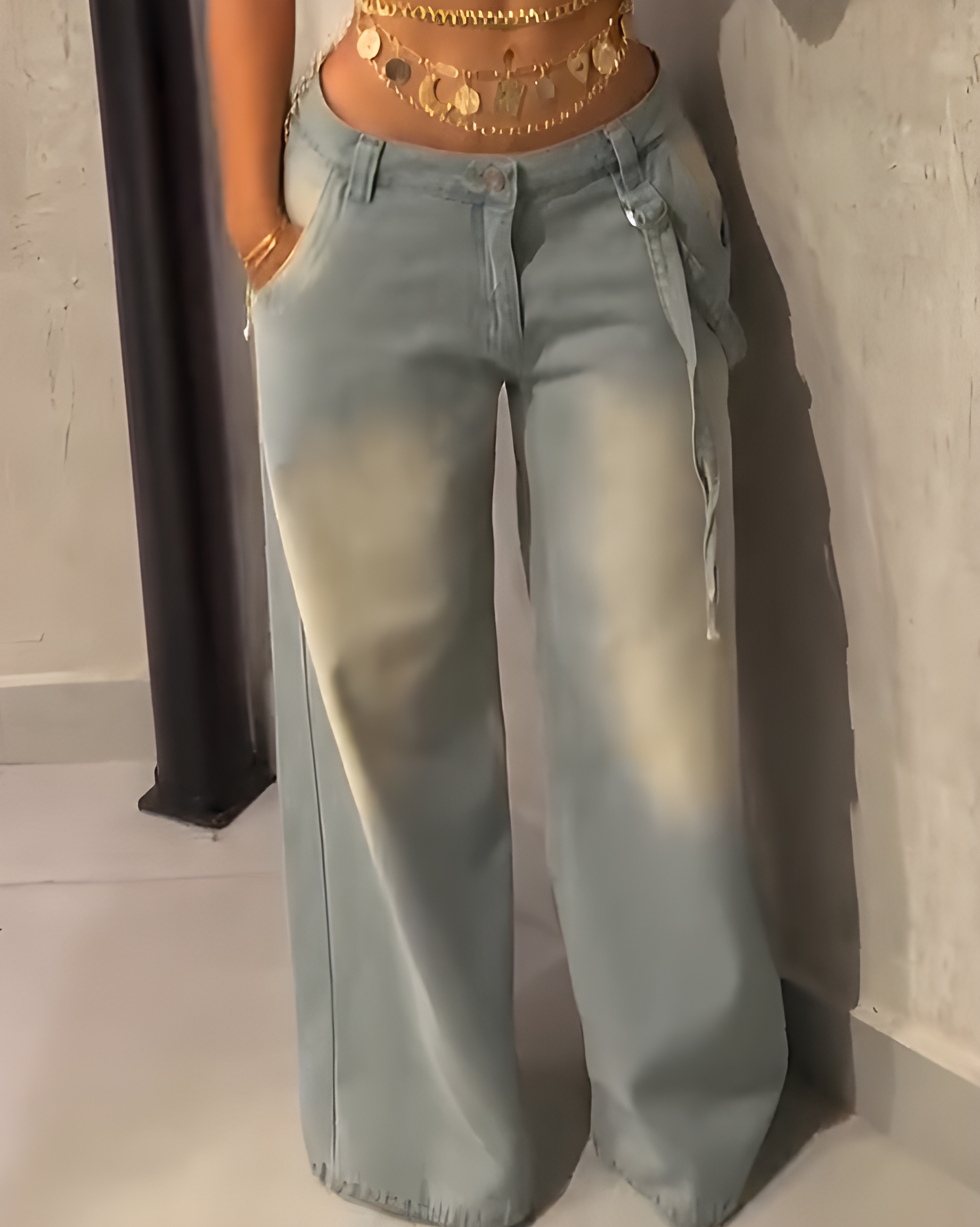 Fashionable Slim Cargo Style Wide-Leg Denim Jeans