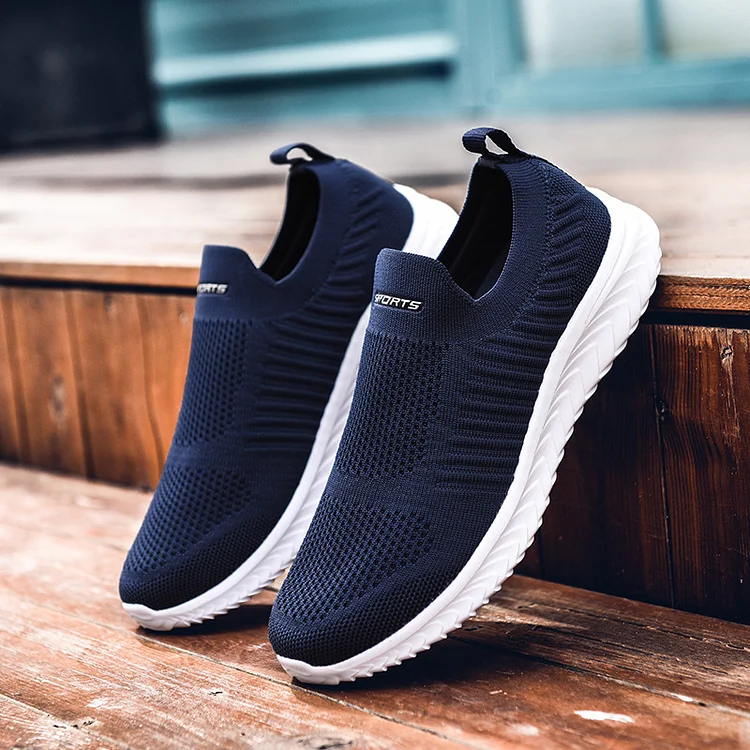 Men's Solid Color Slip On Breathable Casual Sneakers