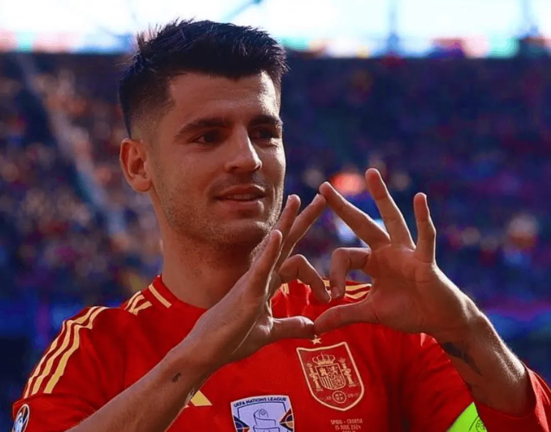 Morata is about to transfer to Comojersey|football shirt|football kit|football sportswear