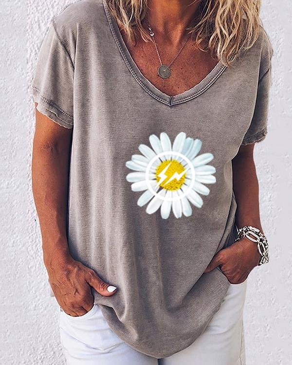 Daisy Print V-Neckline Short Sleeve Casual T-shirts - Chicaggo