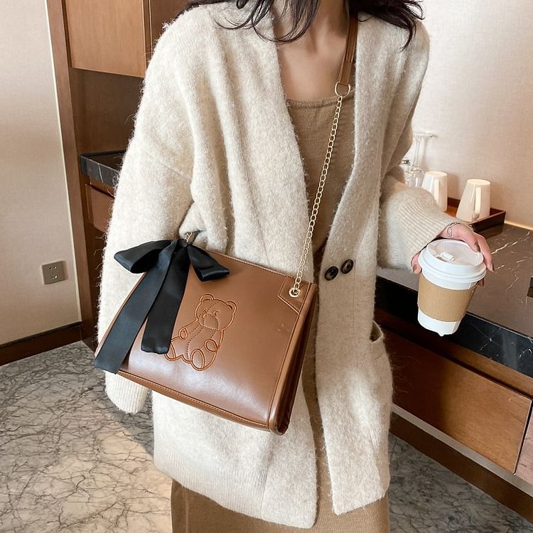 Bear Embroidered Chain Crossbody Bag YP2685