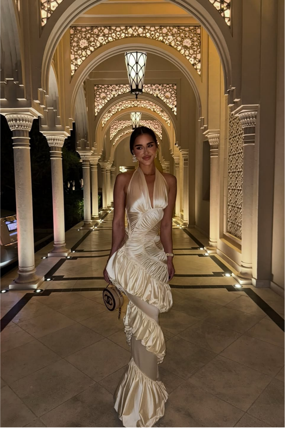 Lussooy Glamorous Champagne Satin Sleeveless Strapless Halter Prom Dress