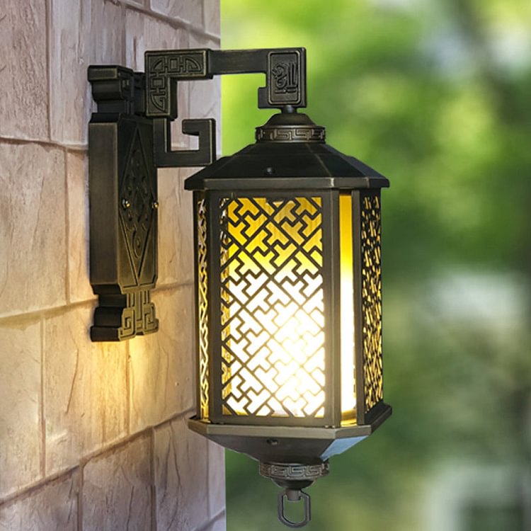 1 Head Wall Mounted Light Fixture Rustic Cylindrical Tan Prismatic Glass Wall Lamp Sconce in Black