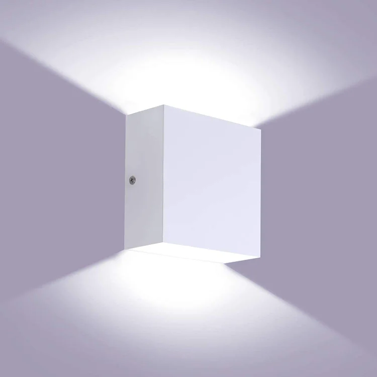 Lightess-Focus on affordable & worthable home lights