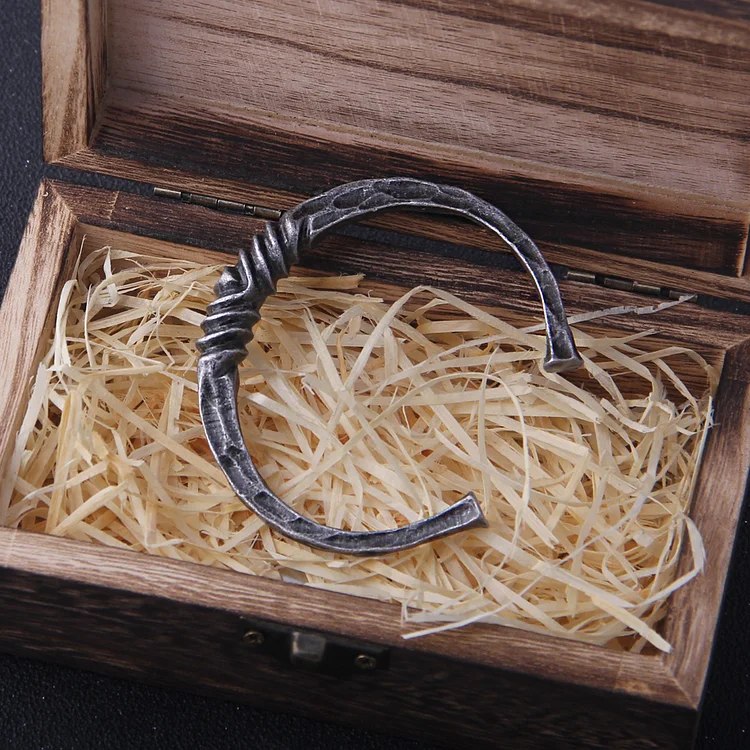 Chic Viking Bracelet with Wooden Box