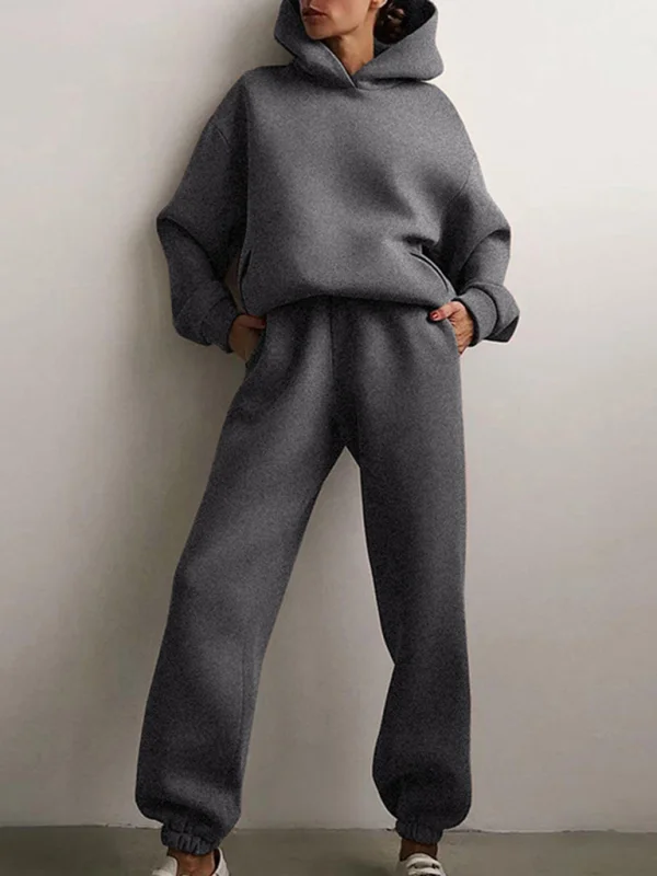 How to Style Winter Suits for Mature Women: A Timeless Guide to Elegance
