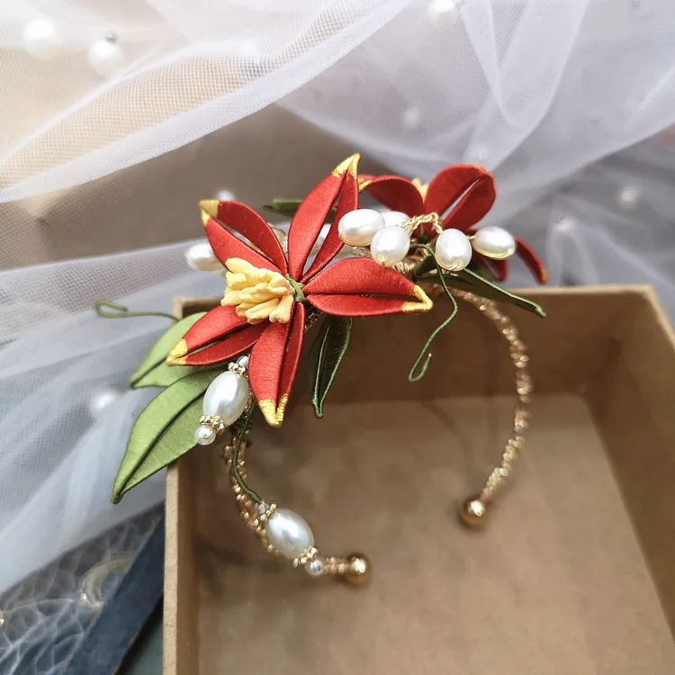 Chinese style flower-wrapped bride flower bracelet Chinese style red Xiuhe suit bridegroom wedding corsage ancient style boutonniere handed flower 听香阁 手腕花 结婚胸花 婚礼用品 ldooo