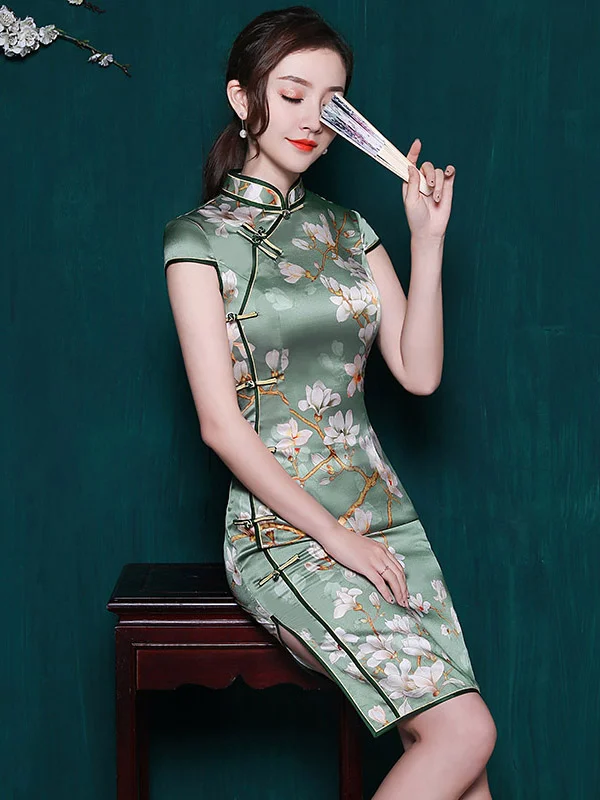 Original Applique Stand Collar Short Cheongsams