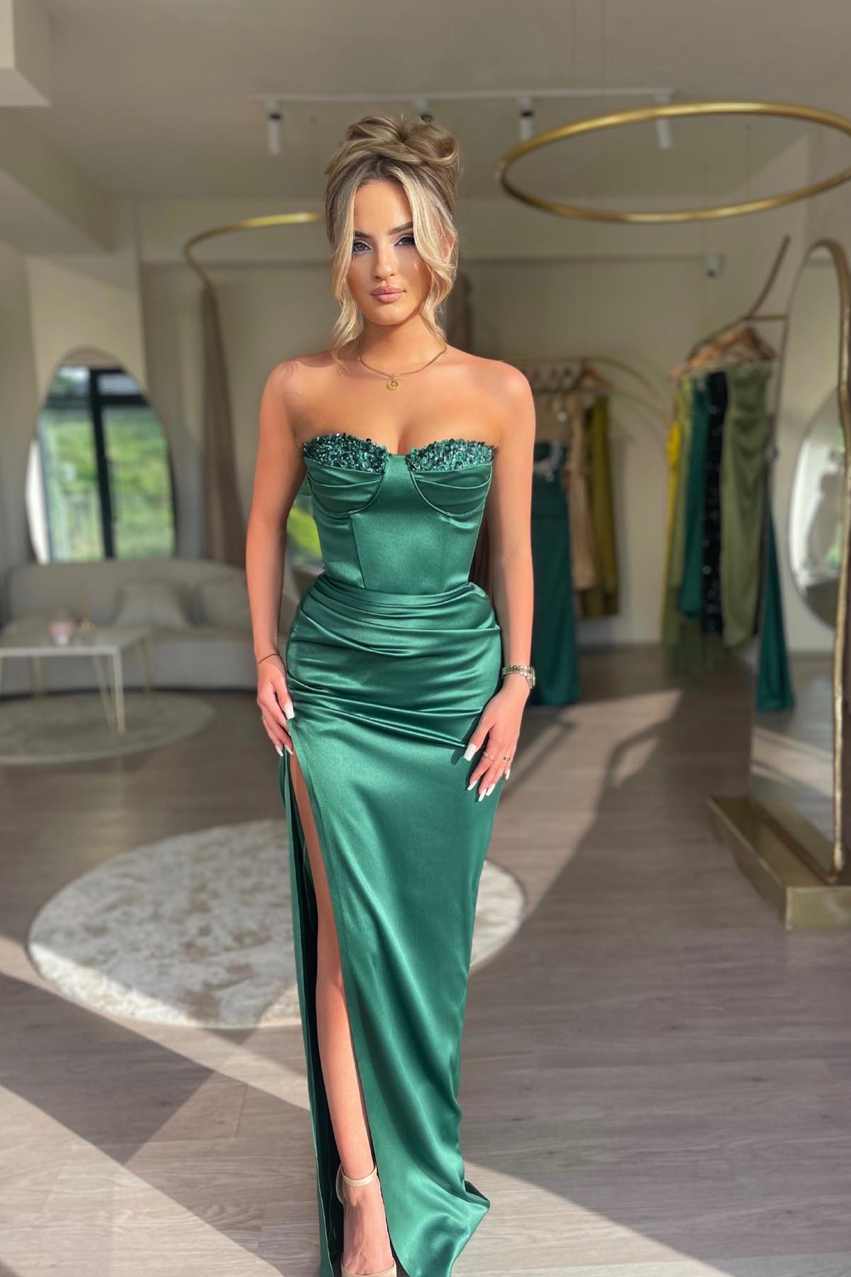 Dresseswow Emerald Green Strapless Sleeveless Mermaid Prom Dress High Split With Appliques