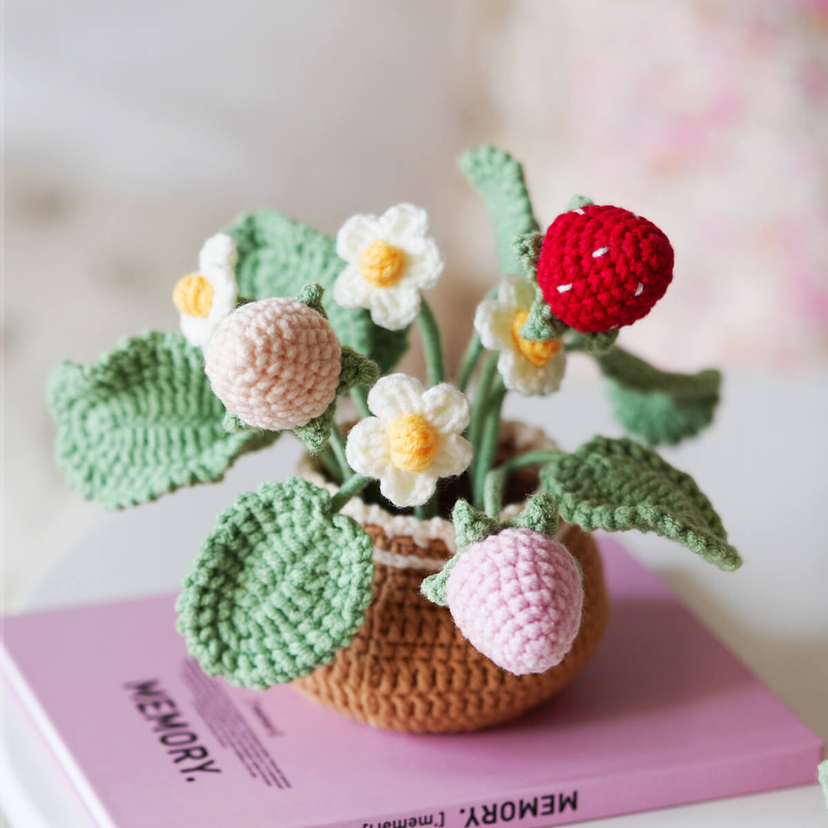 Cuteeeshop Crochet Kits Crochet Strawberry Flowers Bouquet For