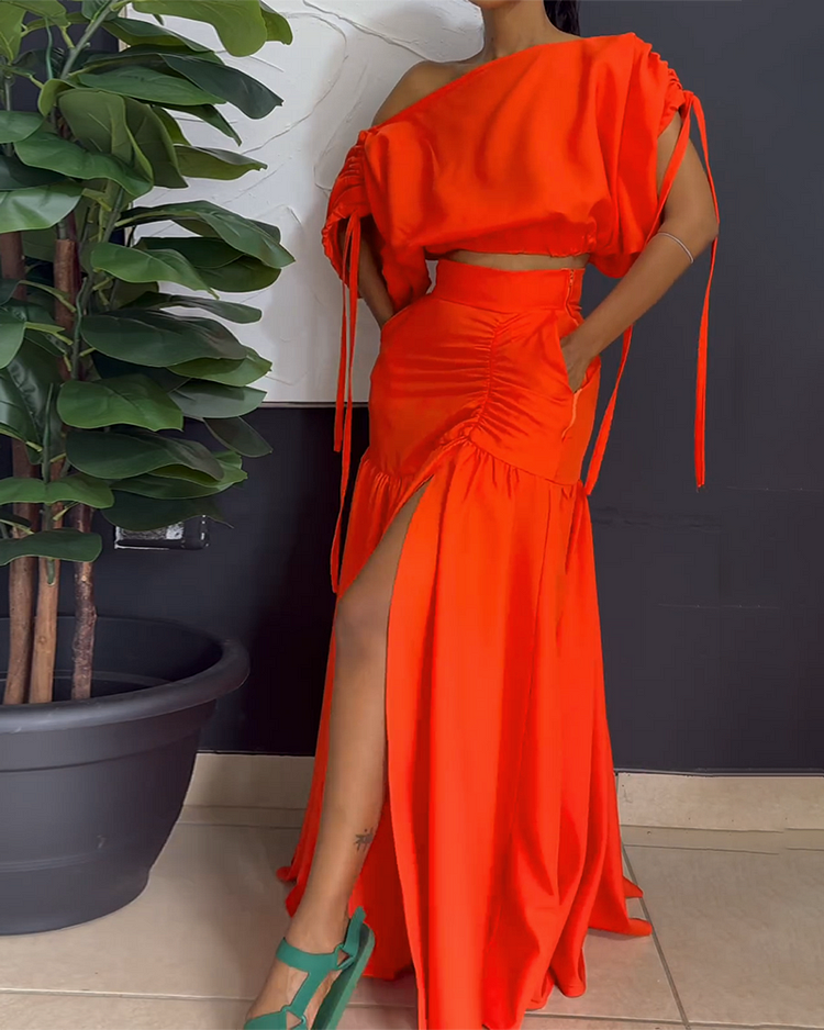 Off-the-shoulder Drawstring Top and Pleated Skirt Two-piece Set