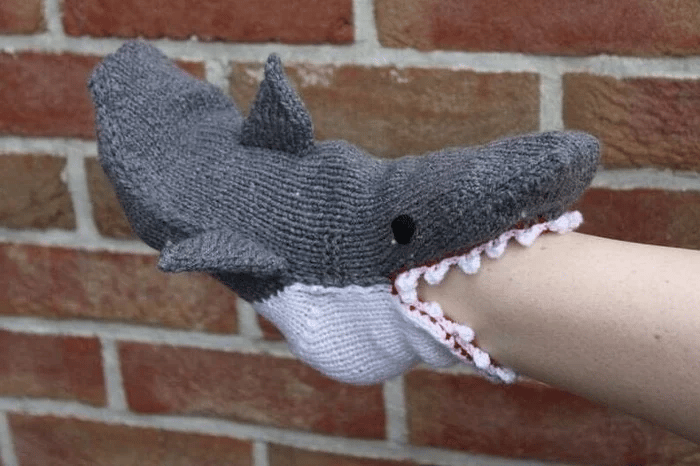 3D knitted crocodile socks - tree - Codlins