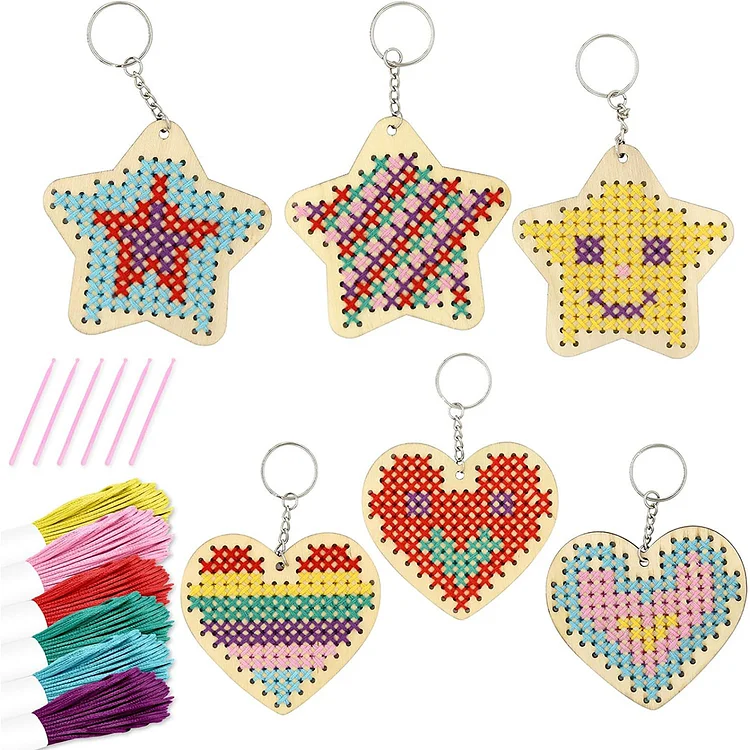 6Pcs Wooden Cross Stitch Keychain Keychain Kit Heart and Star for Kids Beginners