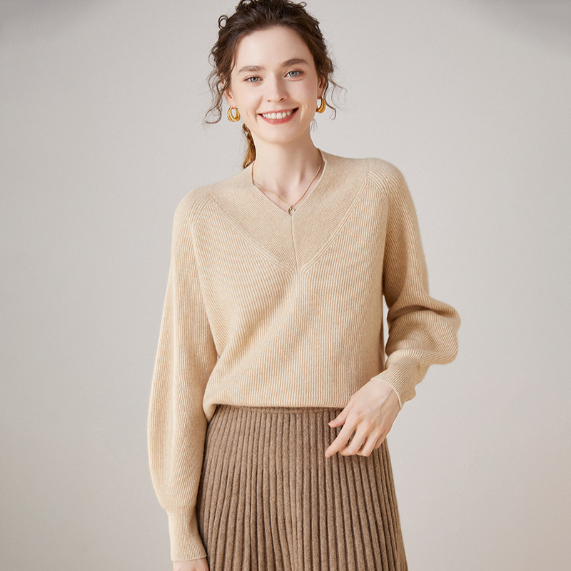 Softest Silk Cashmere V-Neck in Eclipse
