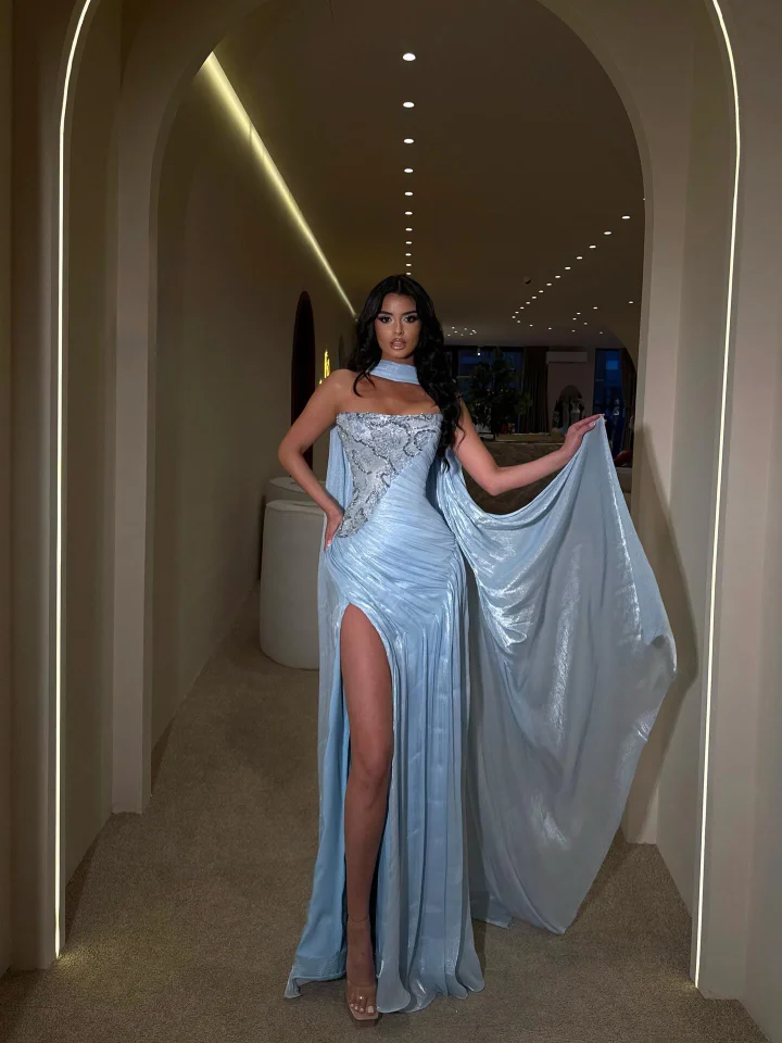 Strapless Sleeveless High-Waisted Long Pleated Mermaid Prom Dress With High Split And Sequins | YK1118 Wellcucu