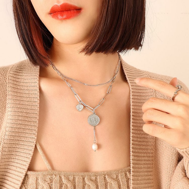 Portrait Medal Pendant Necklace socialshop