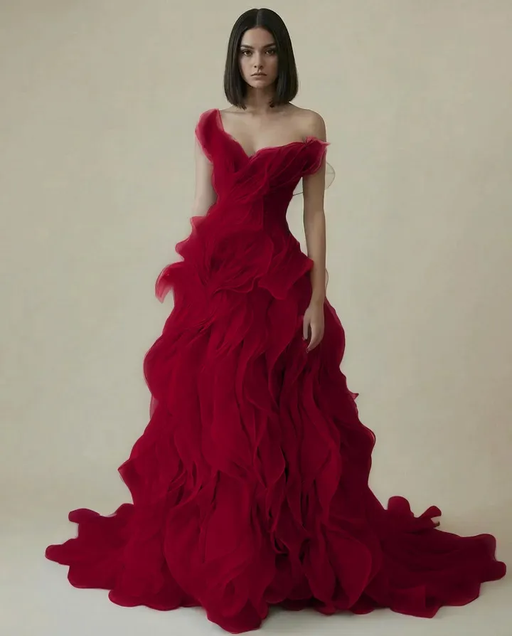 Tulle Asymmetric V-Neck Strapless Sleeveless High Waist Long A-Line Prom Dress With Pleated | YK0934 Wellcucu