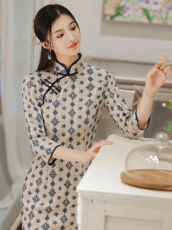 Urban Split-Side Split-Join Short Cheongsam