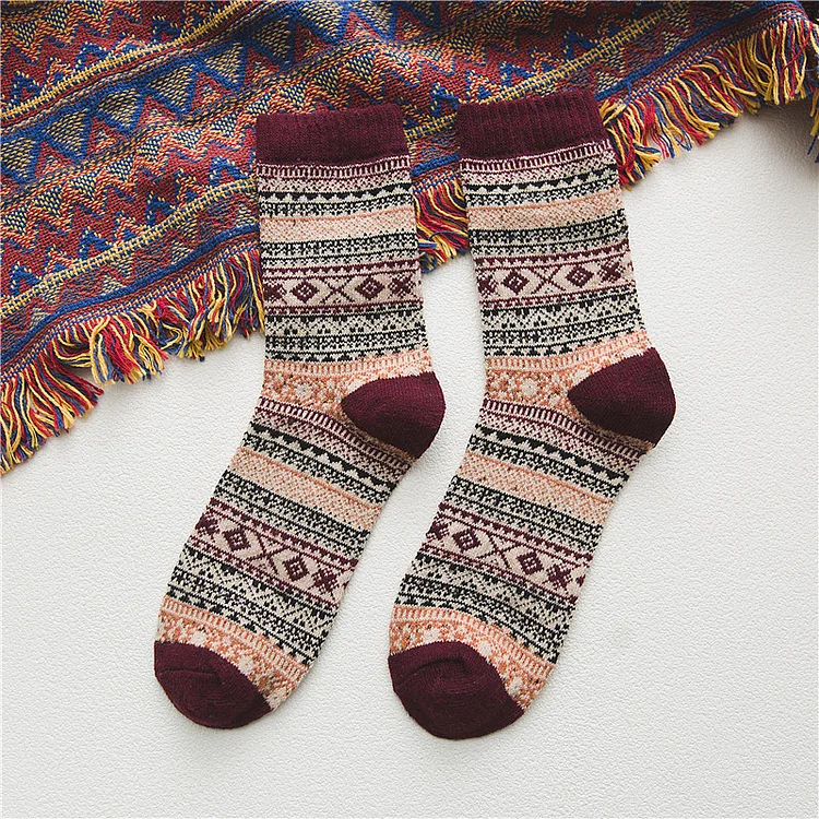 VChics Soft Warm Retro Tribal Socks