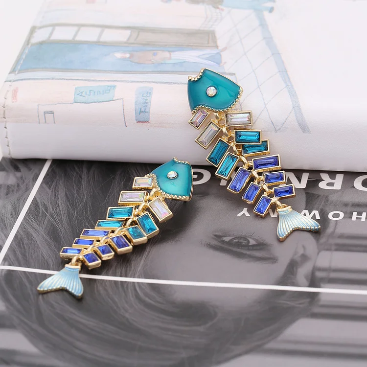 Women's Fashionable Colorful Rhinestone Fish Bone Earrings