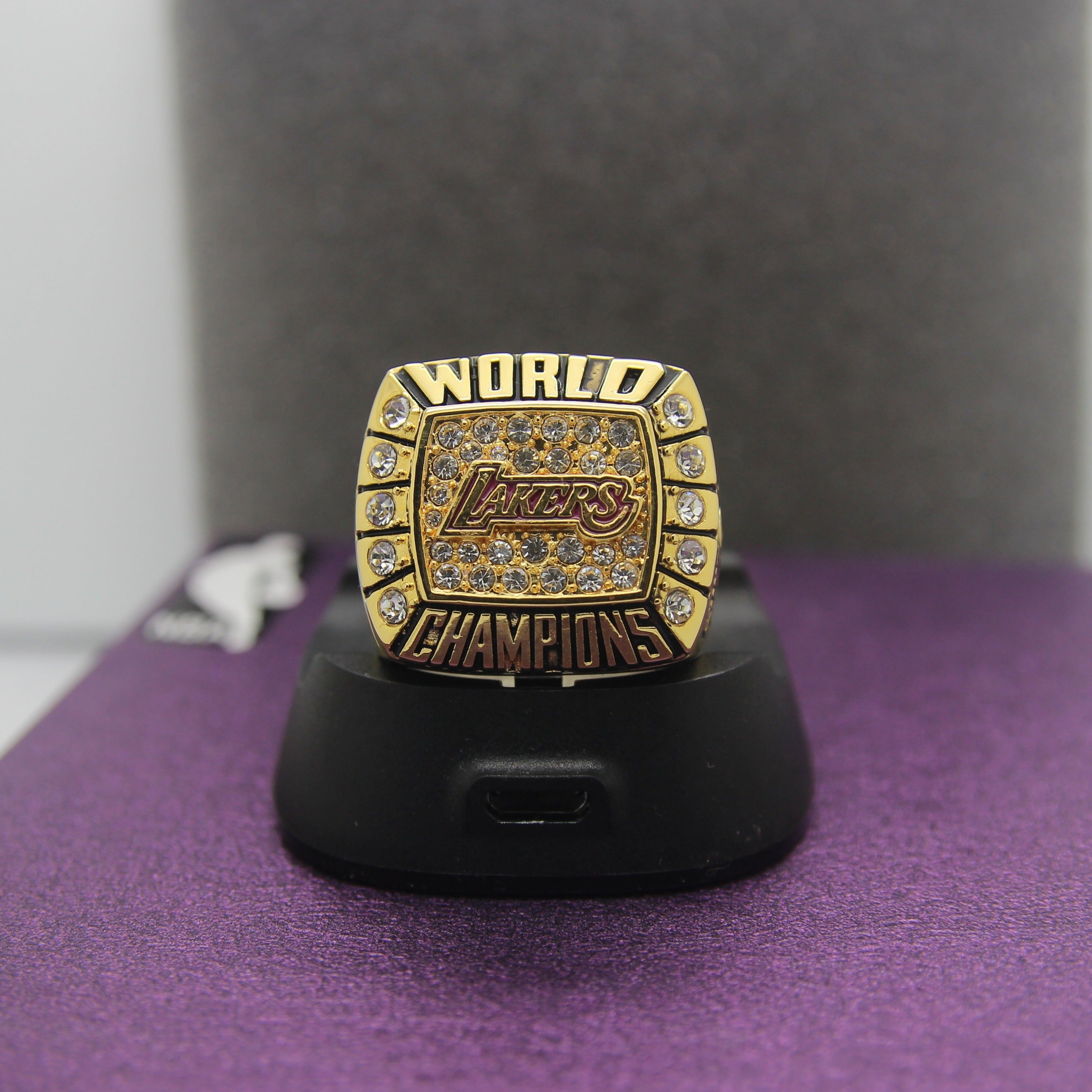 Los Angeles Lakers Championship Ring Premium Series