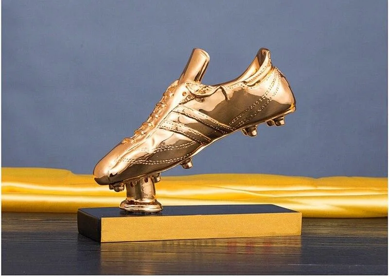 17cm Height Best Shooter Award Trophy Football Boot Champions Award Shoes Shape Cup Fans Souvenir Resin Material
