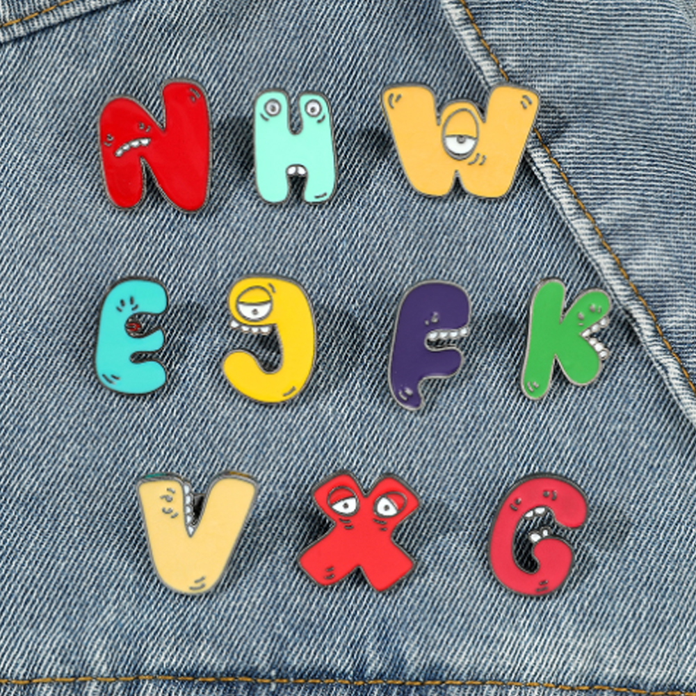 5pcs Women's Creative Cartoon Circle Shaped Metal Alloy Pins/badges,  Decorated With English Letter 'love The Earth', Ideal For Clothes,  Backpacks And Daily Use, Great Gift