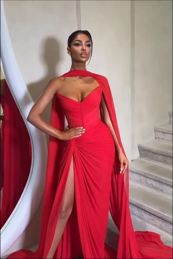 Deep V-Neck Strapless Sleeveless Long Mermaid Prom Dress With Pleated And High Split | LR0131 Wellcucu