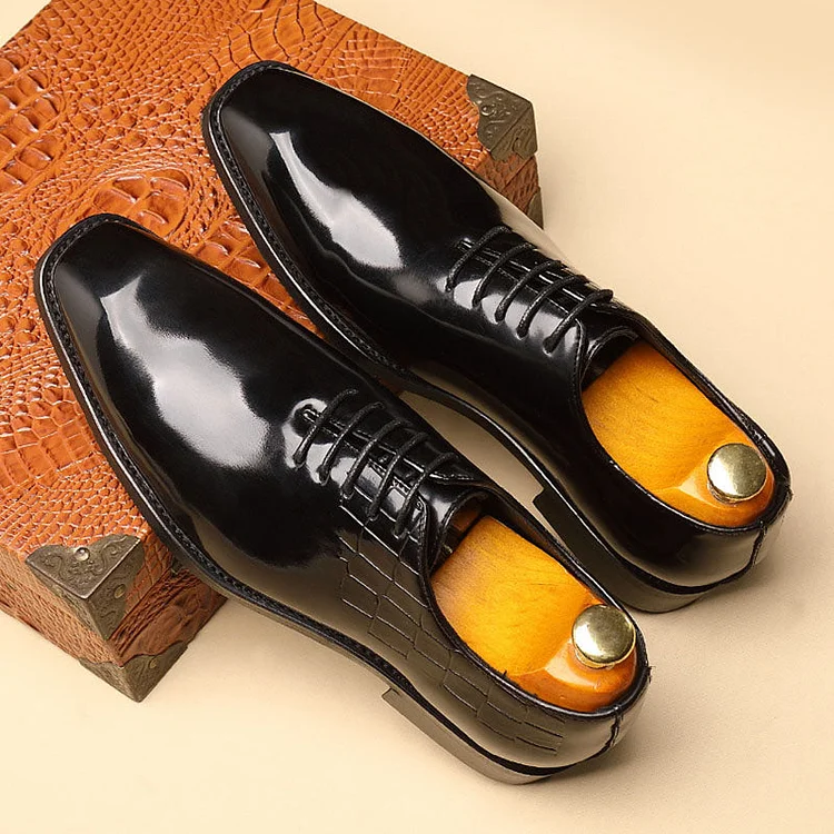 Lace-Up Glossy PU Leather Gradient Dress Oxfords Shoes