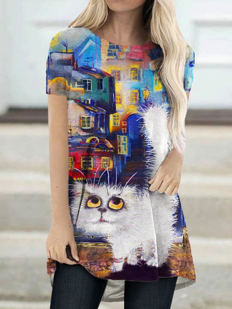 Cat In Street Art A Line T Shirt