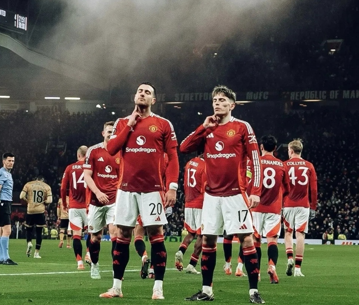 Man Utd Forward Signings Stalled: Šeško vs Vlahović – The Dilemmajersey|football shirt|football kit|football sportswear