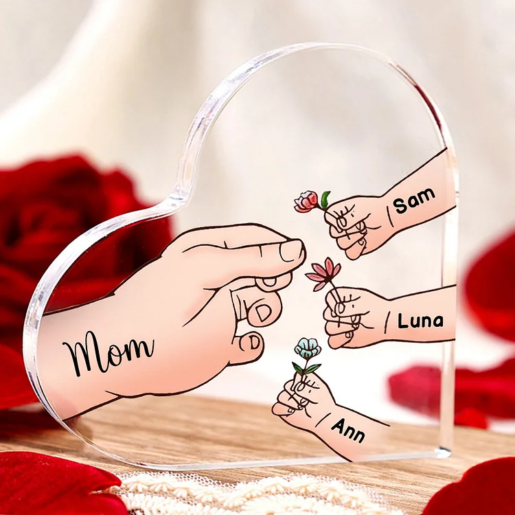4 Names - Personalized Acrylic Heart Keepsake Handing Flowers to Mother Ornaments Gifts for Grandma/Mother