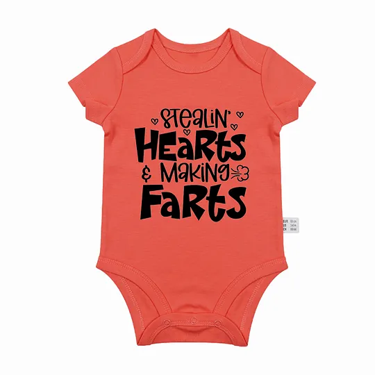 【0M-24M】Adorable Baby Bodysuit With Fun "Stealin' Hearts & Making Farts" Print