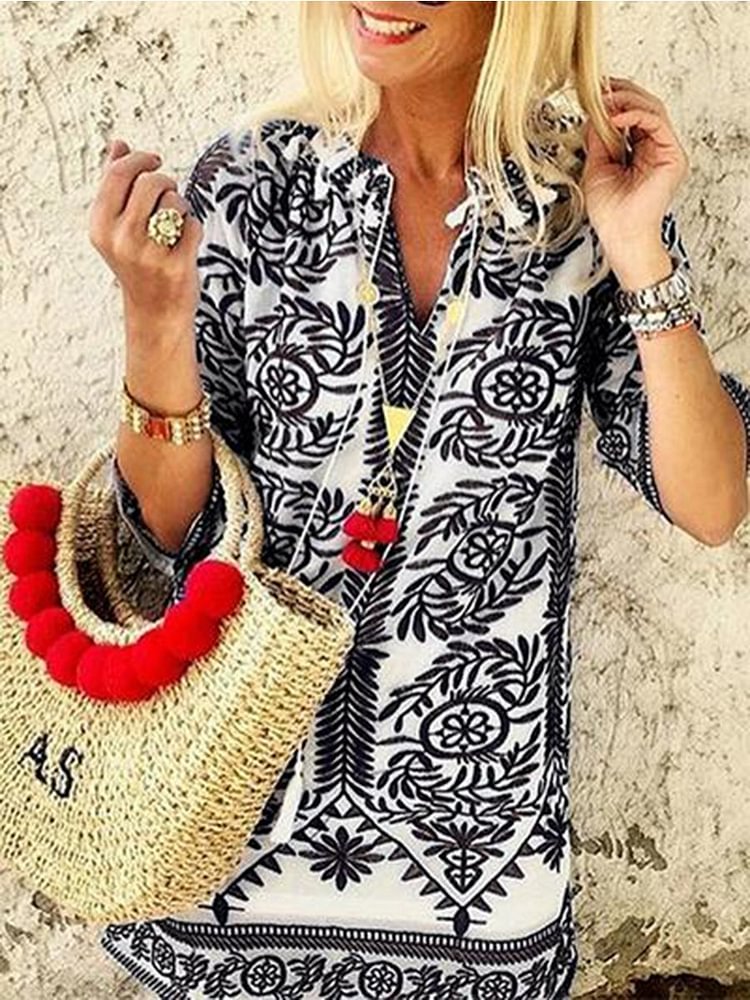 Fashion Five-Sleeve Printed Deep V-Neck Dress P11560