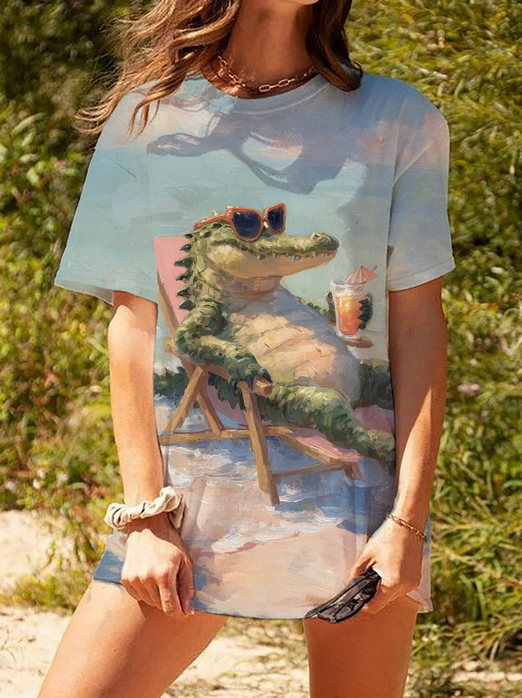 Women's Alligator Drinking Cocktail On Vacation Oil Painting Print Casual T-Shirt