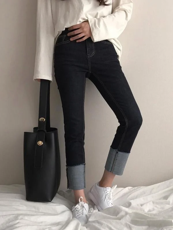 Minimalist Bucket Bag