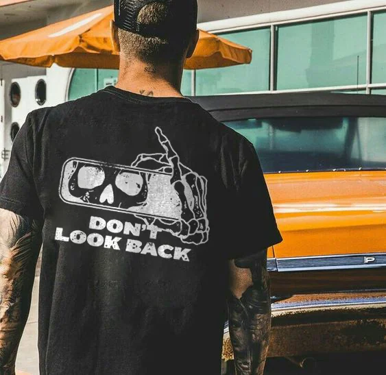 Don't Look Back T-shirt - Devcarry