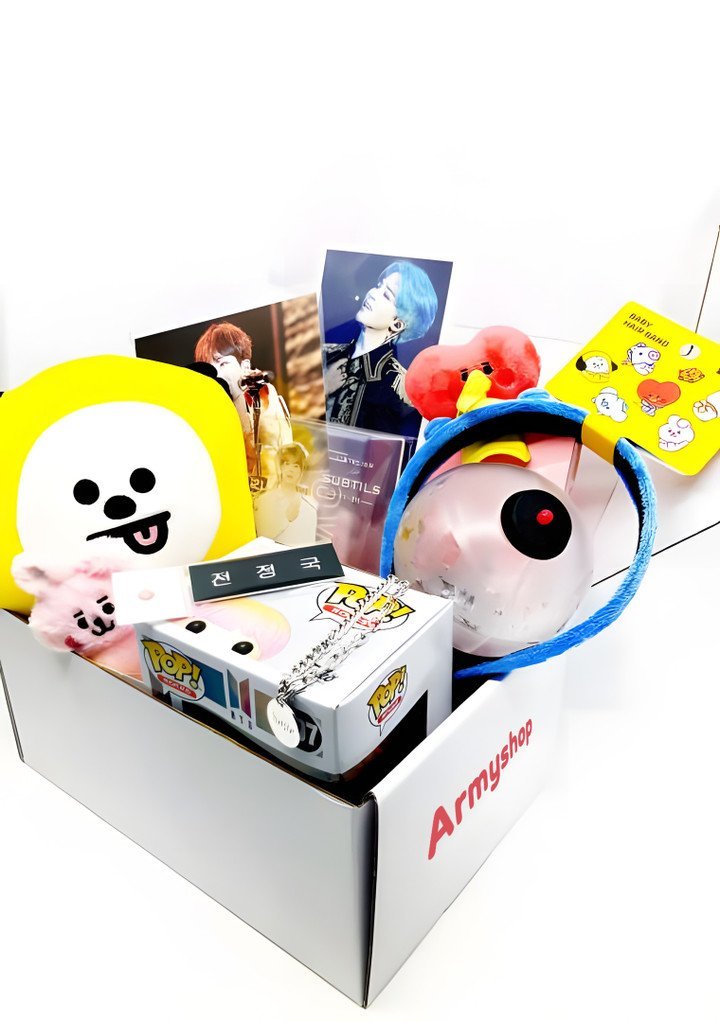 BTS&BT21 Mystery Gift BOX【Hoodie】