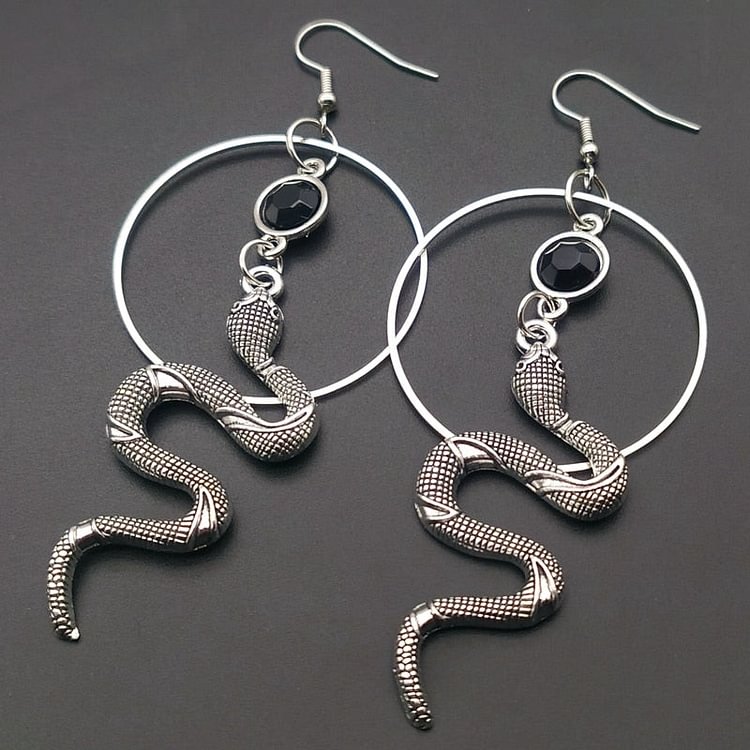 YOY-Charm, Snake, Circle Black Stone Earrings