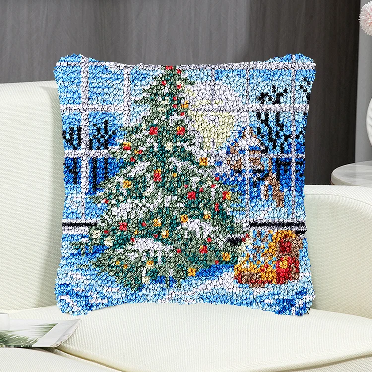 Beautiful Christmas Tree Pillowcase Latch Hook Kit for Adult, Beginner and Kid veirousa