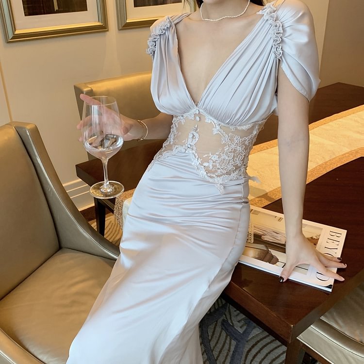 Elegant Satin V-neck Puff Sleeves Vintage Gloss Party Dress PE029